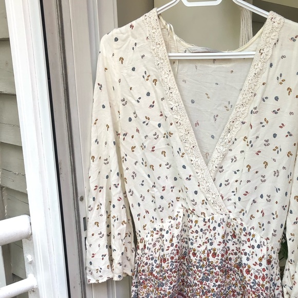 Beautiful Boho Romper 💕 - Picture 2 of 4